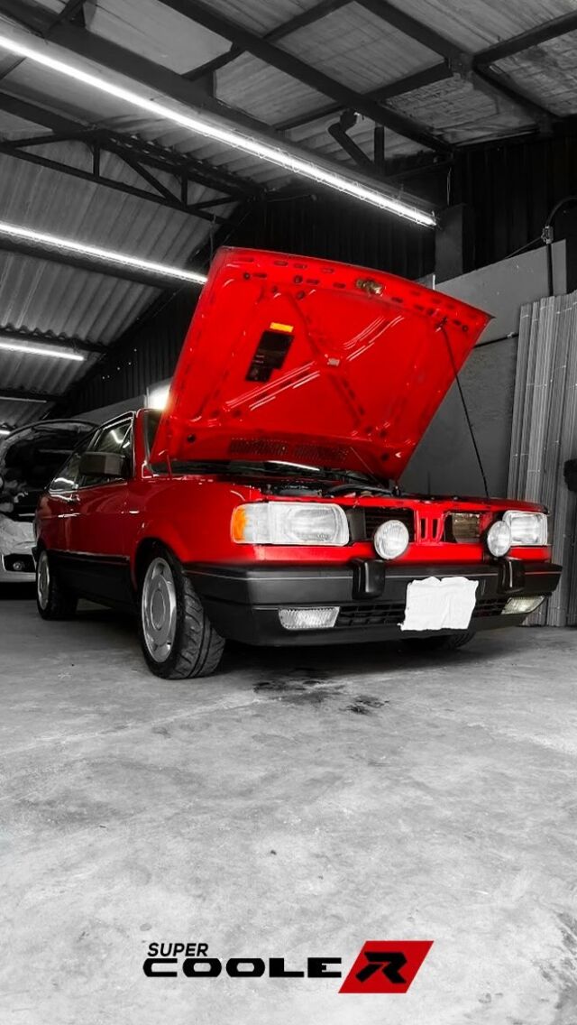 📐  Desenvolvemos o kit de intercooler sob medida, pressurização e respiro de óleo para esse Gol 92 do @pubgaragevw trabalhando com uma turbina .50 🌡️ Intercooler para 500 cv e pressurização reforçad 📐 Kit completo de pressurização em alumínio e silicone lonado 📐 Respiro de óleo em alumínioSe liga no resultado👉Peças: @supercooler.intercoolerCurtiu o projeto? Faça um orçamento sem compromisso no 📱11 95637-2874#g1 #g2 #saveirog2 #golg2 #saveirog4 #golg4 #paratig4 #familiaapzeiros